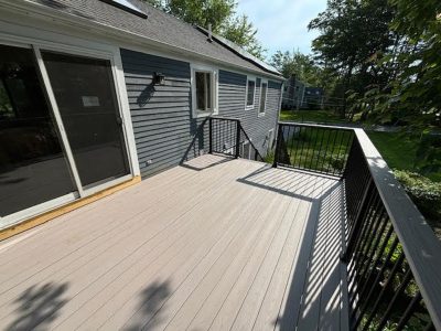 Minimalist Deck Layouts